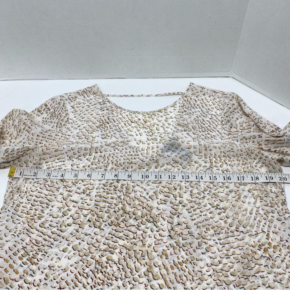 White House Black Market Womens White Cream Long Sleeve Pullover Size 10 Silk - Picture 9 of 12